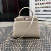 FD244MQYMB-DDB　フェンディ FENDI 2021年最新作 ピーカブー スモール トートバッグ ハンドバッグ 2way 斜め掛け ショルダーバッグ クロスボディバッグ レディースかばん