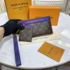 M63045-057　ルイヴィトン LOUISVUITTON 2021年最新入荷 ポーチ ジッピーウォレット ストラップ付き 手持ちかばん クラッチバッグ モノグラムキャンパス