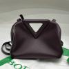 BOV658476SK-aj　ボッテガヴェネタ BOTTEGAVENETA 2021年最新入荷 スモール ポイント 斜め掛け ショルダーバッグ トップハンドルバッグ マグネットフレームクロージャー カーフレザー 