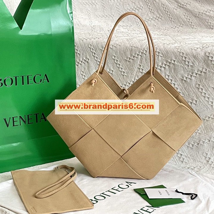 BOV652057RXS-aj　ボッテガヴェネタ BOTTEGAVENETA 2021年最新入荷 イントレチャートナッパ トートバッグ ハンドバッグ ノットレザーストリングクロージャー レディースかばん