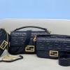 FD0135BL-168　フェンディ FENDI 2021年最新入荷 バゲット 1997 トップハンドルバッグ 2way 斜め掛け ショルダーバッグ ラムスキン レディースかばん