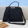 FD2311LQBK-168　フェンディ FENDI 2021年最新入荷 ピーカブー トートバッグ トップハンドルバッグ ハンドバッグ 2way 斜め掛け ショルダーバッグ カーフレザー 