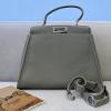 FD2311LQQH-168　フェンディ FENDI 2021年最新入荷 ピーカブー トートバッグ トップハンドルバッグ ハンドバッグ 2way 斜め掛け ショルダーバッグ カーフレザー 