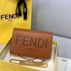 FD8367TH-168　フェンディ FENDI 2021年最新入荷 チェーンウォレット 斜め掛け ショルダーバッグ クロスボディバッグ レディースかばん スクエアバッグ