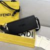 FD70304BK-168　フェンディ FENDI 2021年最新入荷 横長ボックス ハードなバッグ クロスボディバッグ 斜め掛け ショルダーバッグ