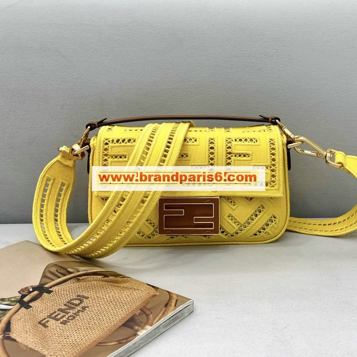 FD8372ASY-168　フェンディ FENDI 2021年最新入荷 バゲット トップハンドルバッグ 2way 斜め掛け ショルダーバッグ カーフレザー レディースかばん