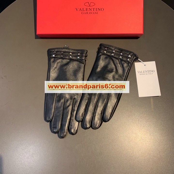 STVT21001-AN　ヴァレンティノ Valentino 2021年最新入荷 ラムスキン 手袋 スマホタッチパネル 対応 グローブ 冬用 防寒 全指タッチ 手袋 ファー付き 防風