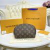 M47515-057　ルイヴィトン LOUISVUITTON 2021年最新入荷 ポシェット コスメティック 化粧用ポーチ 手持ちかばん クラッチバッグ 化粧かばん コンパクト モノグラムキャンパス