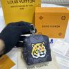 MP3224-057　ルイヴィトン LOUISVUITTON 2021年最新入荷 ポルト クレ スクエアード ポーチ LV MADE キーホルダー キーリング キーケース 小銭入れ コインケース モノグラム エクリプス キャンバス