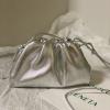 BOV576227XPYS-aj　ボッテガヴェネタ BOTTEGAVENETA 2021年最新入荷 ミニ ザ ポーチ 斜め掛け ショルダーバッグ クロスボディバッグ レディースかばん カーフレザー