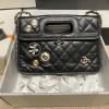 CH1430BK-CC　シャネル CHANEL 2021年最新入荷 ホーボーバッグ 斜め掛け ショルダーバッグ クロスボディバッグ レディースかばん カーフレザー