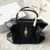 GV220354NBK-JS　ジバンシー GIVENCHY 2022年最新入荷 アンティゴナ ロック ソフト トートバッグ ハンドバッグ 肩掛け ショルダーバッグ カーフレザー