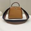 FD2125SPX-168　フェンディ FENDI 2022年最新入荷 ピーカブー トートバッグ トップハンドルバッグ ハンドバッグ 2way 肩掛け ショルダーバッグ クロスボディバッグ カーフレザー