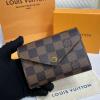 N61700-057　ルイヴィトン LOUISVUITTON 2022年最新入荷 ポルトフォイユ ヴィクトリーヌ 三つ折り短財布 ダミエエベヌ 小銭入れ付き