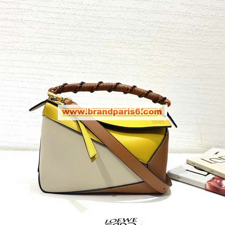 LE61609PBYZ-ZZ　ロエベ LOEWE 2022年最新入荷 パズル スモールバッグ 斜めがけ ショルダーバッグ クロスボディバッグ カーフスキン