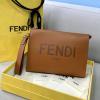 FD8351AKF-168　フェンディ FENDI 2022年最新入荷 フラット スリム クラッチ ストラップ付き 手持ちかばん メンズかばん セカンドバッグ 