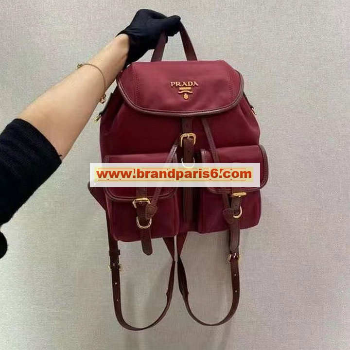 PD1BZ677A-99　プラダ PRADA 2022年最新入荷 スモール リサイクル バックパック レディース リュック カジュアルバッグ リュックサック デイパックバッグ ナイロン