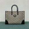 CE194342BBK-XX　セリーヌ CELINE 2022年最新入荷 ホリゾンタルカバ トートバッグ ハンドルバッグ トリオンフの刺繍入りテキスタイル