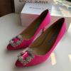 MBJ22007M-26　マノロ ブラニク MANOLO BLAHNIK 2022年最新入荷 ウィメンズ パンプス ハンギシ ビジュー ミドルヒールシューズ ピンヒール レディースシューズ 