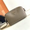 PD1BD082PHS-GH　プラダ PRADA 2022年最新入荷 スクエアバッグ 斜め掛け ショルダーバッグ クロスボディバッグ カーフレザー レディースかばん