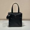 PD1BG426-GH　プラダ PRADA 2022年最新入荷 Re-Nylon パデッド トートバッグ ハンドバッグ 2way 斜め掛け ショルダーバッグ 