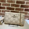 GG702200MB-057　グッチ GUCCI 2022年最新入荷 GGマトラッセ レザー スモール バッグ 斜め掛け ショルダーバッグ クロスボディバッグ レザー