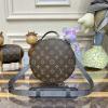 M46273-057　ルイヴィトン LOUISVUITTON 2022年最新入荷 オーディオ ケース ラウンドバッグ ミニ トートバッグ 斜め掛け ショルダーバッグ モノグラムキャンパス