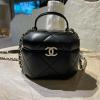 CH3357YBK-CC　シャネル CHANEL 2022年最新入荷 スモール ヴァニティー ケース トップハンドルバッグ 2way ショルダーバッグ クロスボディバッグ 化粧かばん