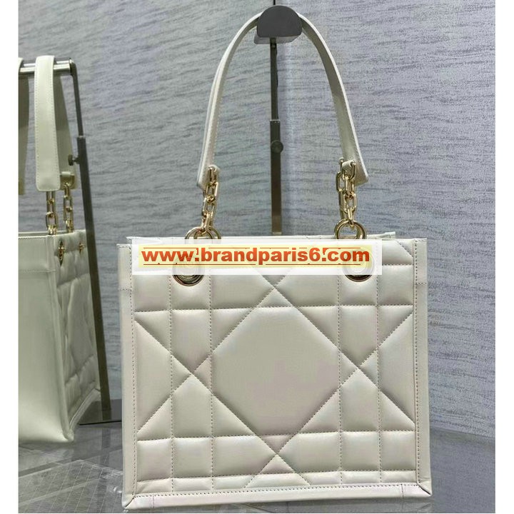 CD8720BS-025　クリスチャンディオール CHRISTIAN DIOR 2022年最新入荷 エッセンシャル スモール トートバッグ ハンドバッグ 肩掛け ショルダーバッグ レディースかばん スナップボタンクロージャー