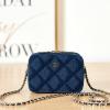 CH2426NBQL-CC　シャネル CHANEL 2022年最新入荷 携帯ケース フォンケース スクエアバッグ 斜め掛け ショルダーバッグ クロスボディバッグ デニム