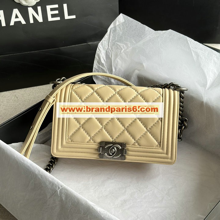 CH67086GNYQX-CC　シャネル CHANEL 2022年最新入荷 BOY スモール ハンドバッグ 斜め掛け ショルダーバッグ フラップバッグ クロスボディバッグ レディースかばん カーフレザー