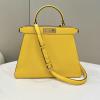 FD8BN321ASYL-168　フェンディ FENDI 2023年最新入荷 ピーカブー ISeeU ミディアム トートバッグ トップハンドルバッグ ハンドバッグ 2way ショルダーバッグ