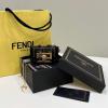 FD8567ABK-168　フェンディ FENDI 2023年最新入荷 ミニバゲットバッグ チェーンウォレット 斜め掛け ショルダーバッグ スマートフォンケース