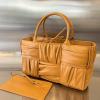 BOV729043ZTH-aj　ボッテガヴェネタ BOTTEGAVENETA 2023年最新入荷 スモール アルコ トートバッグ ハンドバッグ 2way 斜め掛け ショルダーバッグ レディースかばん