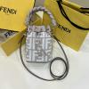 FD038DQH-168　フェンディ FENDI 2023年最新入荷 ミニバッグ モン トレゾール バゲットバッグ 斜め掛け ショルダーバッグ クロスボディバッグ レディースかばん