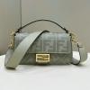 FD0159ADG-168　フェンディ FENDI 2023年最新入荷 バゲット トップハンドルバッグ 2way 斜め掛け ショルダーバッグ カーフレザー レディースかばん クロスボディバッグ 