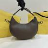 FD8BR798MQZ-168　フェンディ FENDI 2023年最新入荷 グラフィ ミディアムバッグ ホーボーバッグ トートバッグ ハンドバッグ レディースかばん