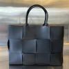 BOV620623PKZ-aj　ボッテガヴェネタ BOTTEGAVENETA 2023年最新入荷 ラージ アルコ トートバッグ トップハンドルバッグ ハンドバッグ ショルダーバッグ