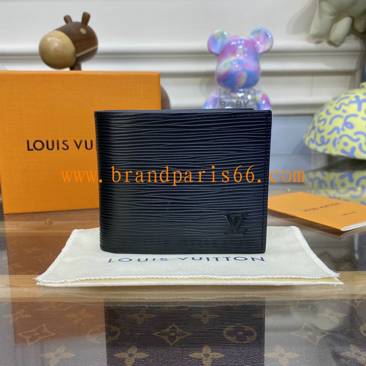 M62289-057　ルイヴィトン LOUISVUITTON 2019年最新入荷 ポルトフォイユ マルコ NM 二つ折り短財布 カードケース 小銭入れ エピレザー