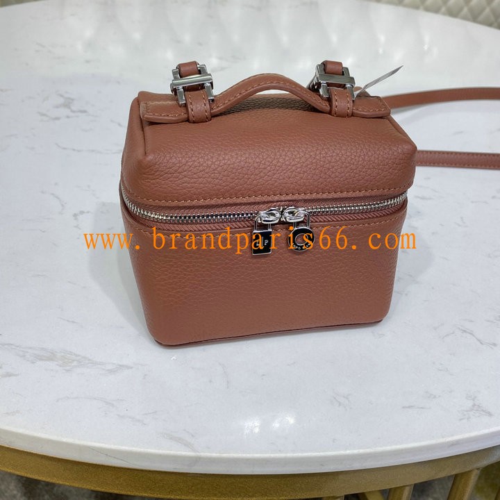 LP153411LYTH-057　ロロ ピアーナ Loro piana 2023年最新入荷 荷 エクストラ ポケット ミニポーチ 斜め掛け ショルダーバッグ クロスボディバッグ