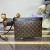 M82079-057　ルイヴィトン LOUISVUITTON 2023年最新入荷 ポシェット トゥ ゴー 手持ちかばん ストラップ付き クラッチバッグ ポーチ ビジネスバッグ メンズかばん 