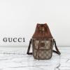 GG746303BXK-057　グッチ GUCCI 2023年最新入荷 ミニバゲットバッグ ドローストリングバッグ 斜め掛け ショルダーバッグ クロスボディバッグ