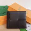 BOV649603SK-aj　ボッテガヴェネタ BOTTEGAVENETA 2023年最新入荷 カセット 二つ折りウォレット 二つ折り短財布 ショートウォレット カード入れ レザー