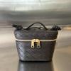 BOV743551SK-aj　ボッテガヴェネタ BOTTEGAVENETA 2023年最新入荷 ミニ イントレチャート バニティーケース トートバッグ 斜め掛け ショルダーバッグ 化粧かばん 