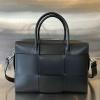 BOV746358BK-aj　ボッテガヴェネタ BOTTEGAVENETA 2023年最新入荷 アルコ ブリーフケース トートバッグ ハンドバッグ 2way ショルダーバッグ ビジネスバッグ