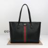 GG631685PBK-057　グッチ GUCCI 2023年最新入荷 GGマトラッセ ミディアム トートバッグ トップハンドルバッグ ハンドバッグ マグネットスナップ クロージャー