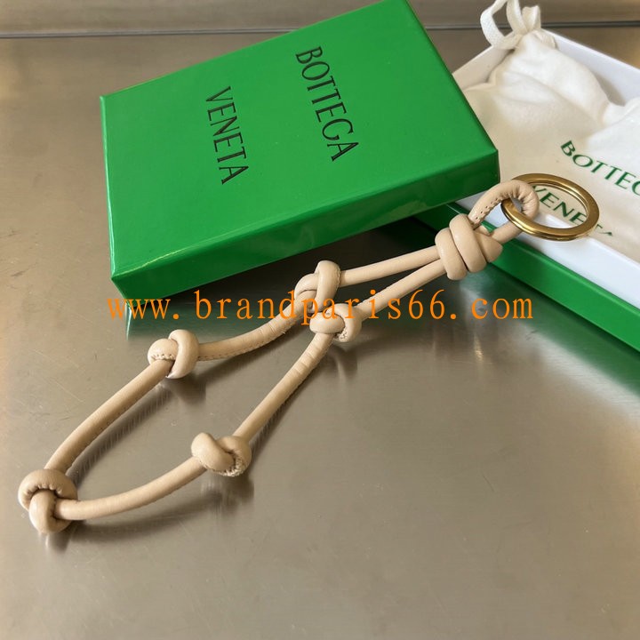 BOV651465XS-aj　ボッテガヴェネタ BOTTEGAVENETA 2023年最新入荷 キーリング キーホルダー キーケース バッグチャーム