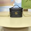 GG699515PBK-057　グッチ GUCCI 2023年最新入荷 GGマーモント ヴァニティー ケース ミニ トップハンドルバッグ 化粧かばん チェーンポーチ 斜め掛け ショルダーバッグ