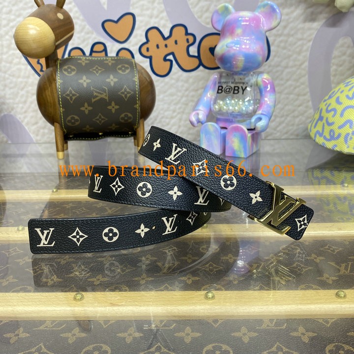 M8380LP-057　ルイヴィトン LOUISVUITTON 2023年最新入荷 LV イニシャル 30MM リバーシブル ベルト ウィメンズ アクセサリー カーフレザー