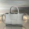 BOV709337QH-aj　ボッテガヴェネタ BOTTEGAVENETA 2024年最新入荷 ミニ アルコ トートバッグ トップハンドルバッグ ハンドバッグ ショルダーバッグ